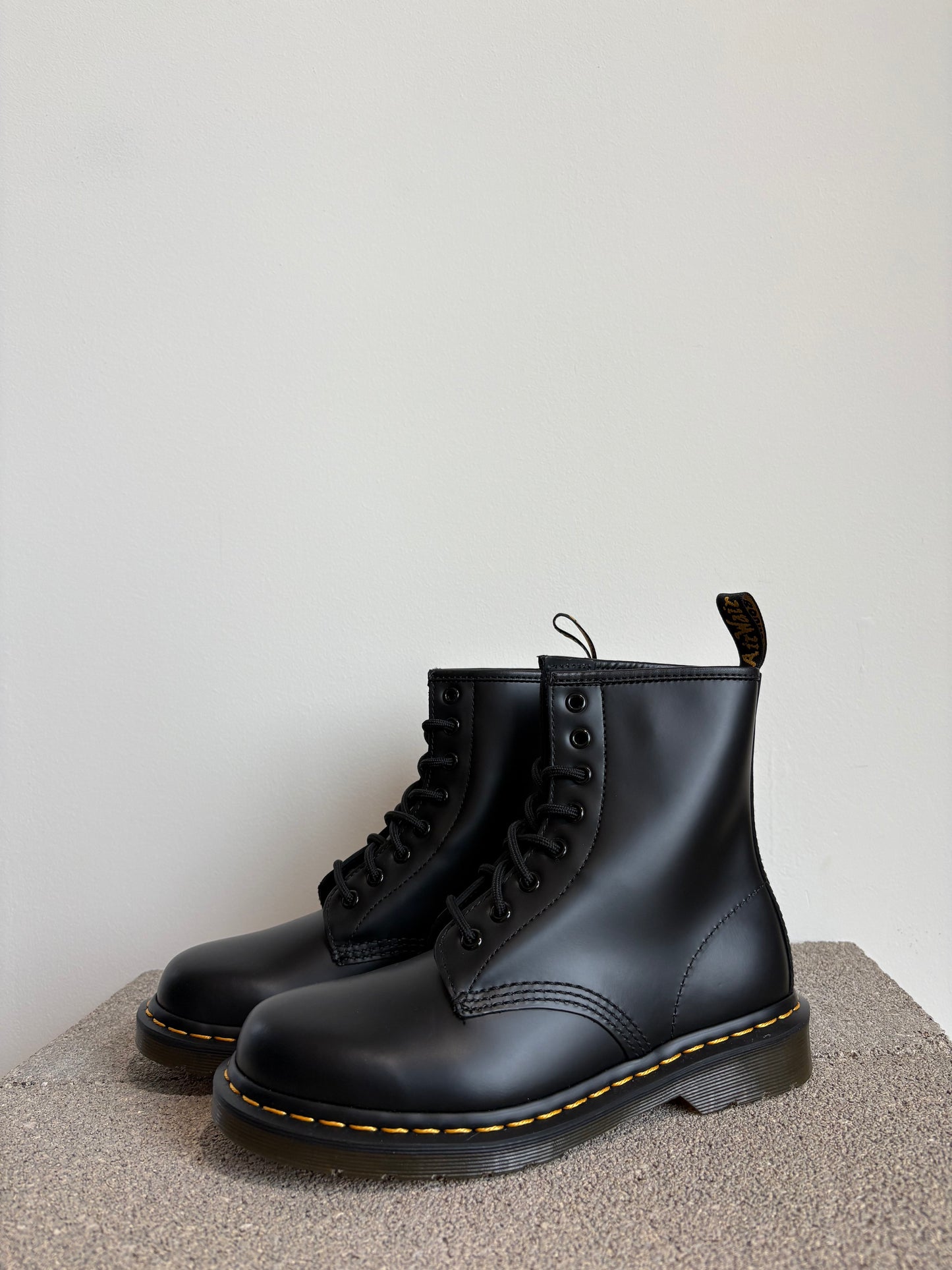1460 Smooth Leather Black Boots
