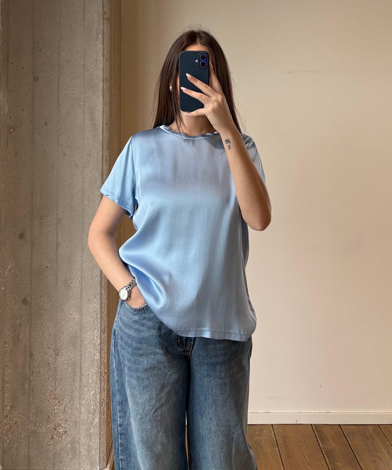 Tee Sayuri