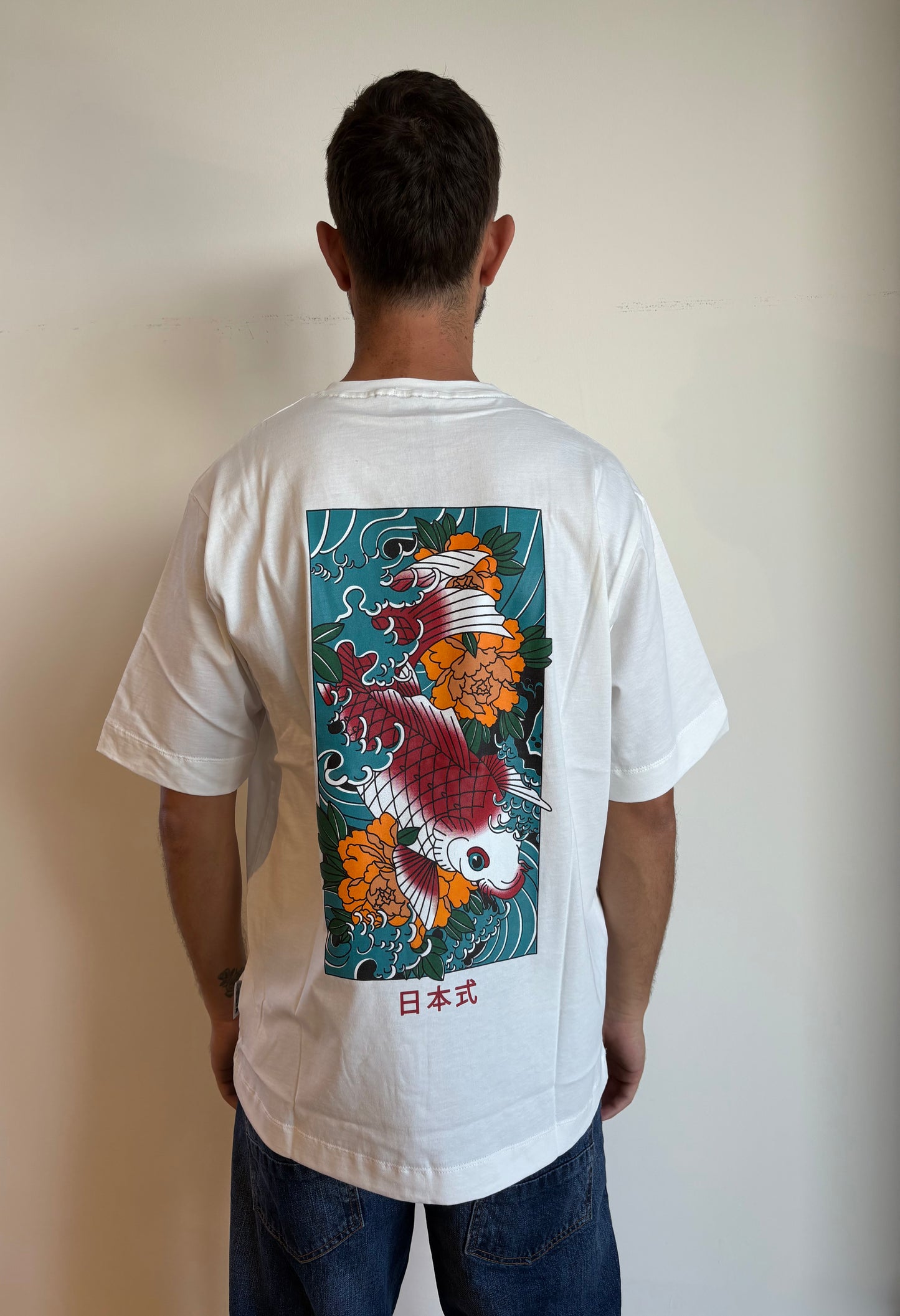 T-shirt con stampa Carpa Koi