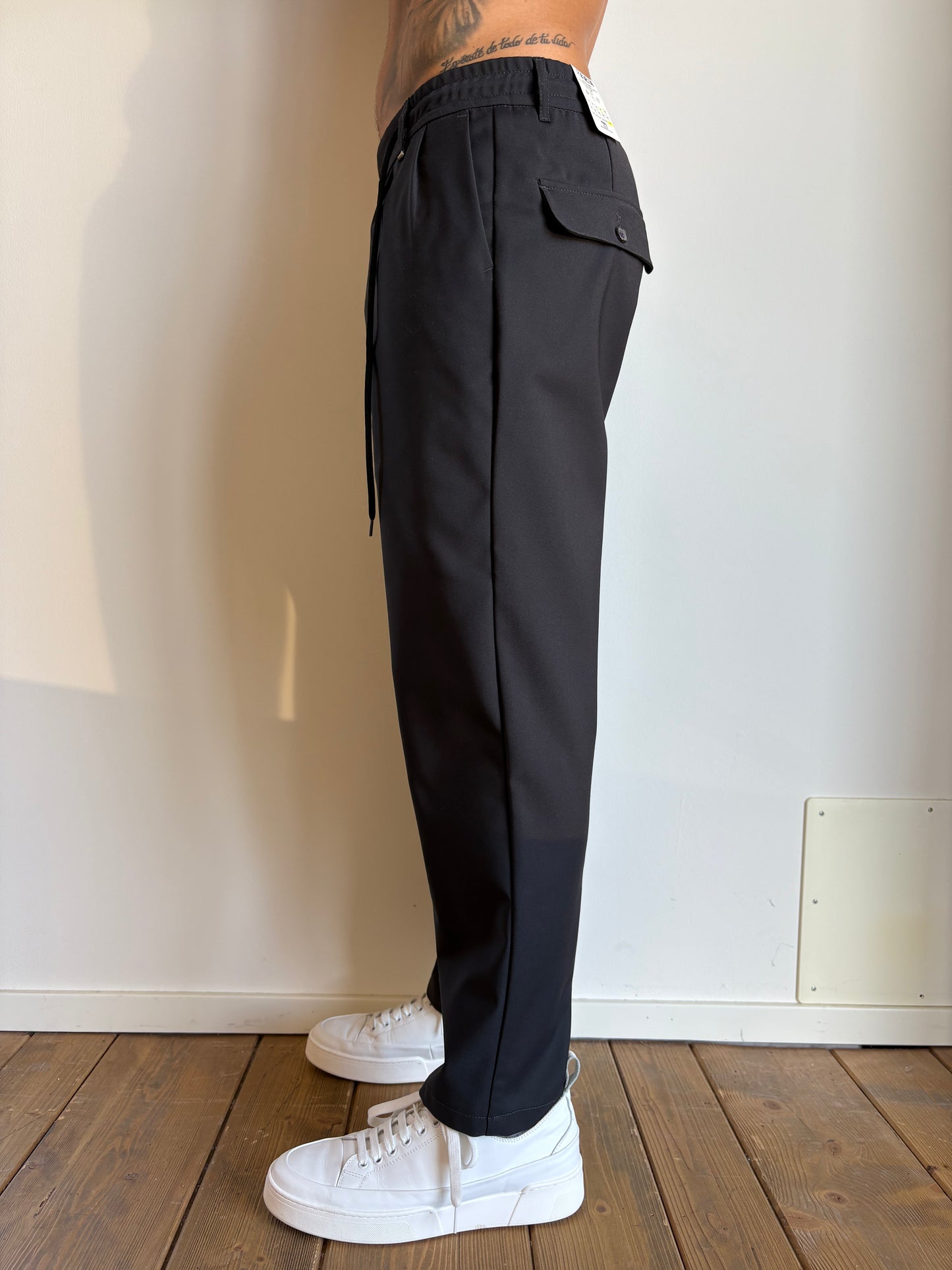 Pantalaccio con pinces palazzo fit