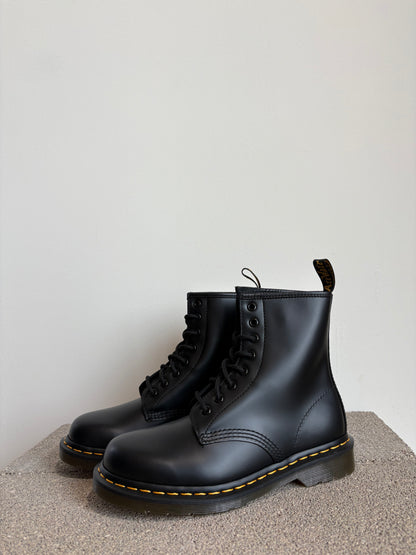 1460 Smooth Leather Black Boots