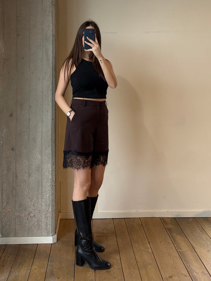 Short Mireya