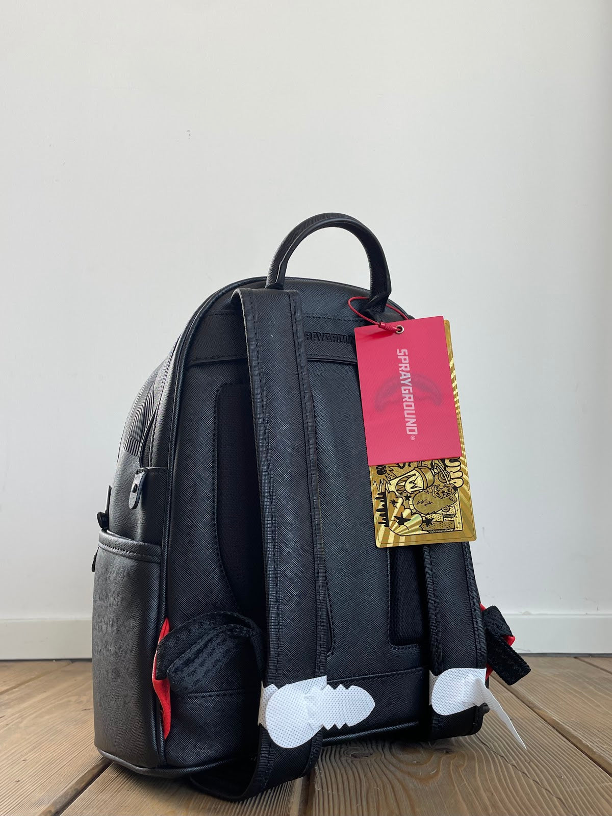 DISAPPEARING SHARK SAVAGE BACKPACK