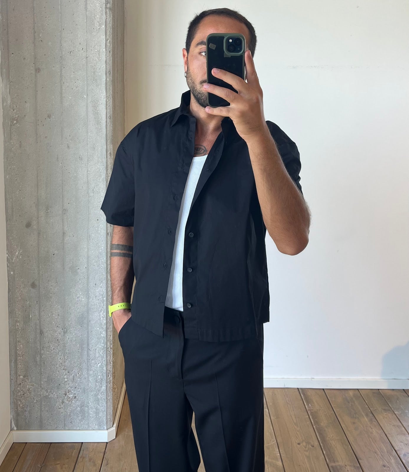 Round Shirt