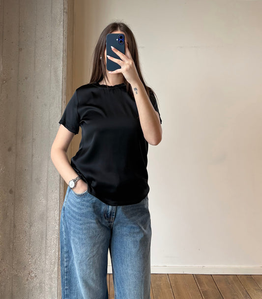 Tee Sayuri