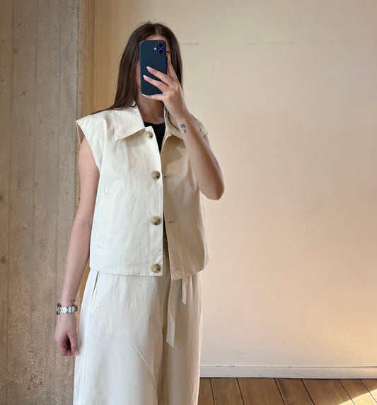 Nusunna Vest