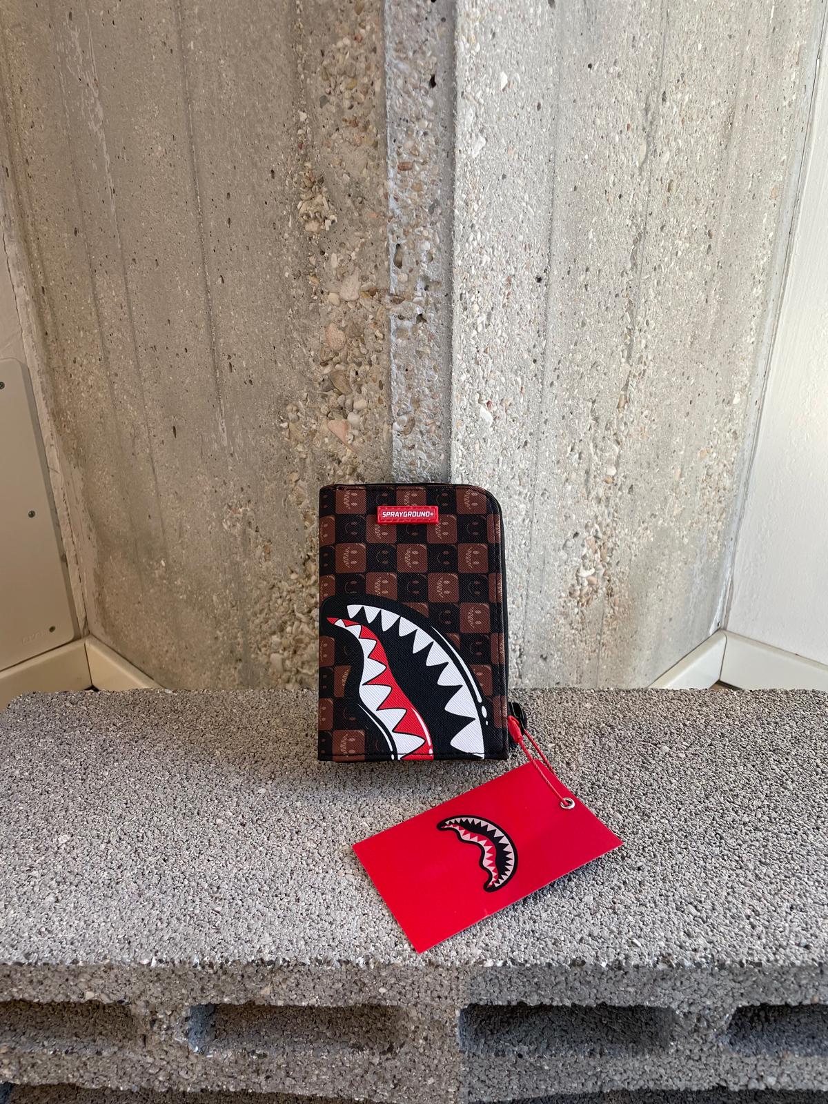 SHARKS IN PARIS WTF BUBBLE BROWN CHECK WALLET