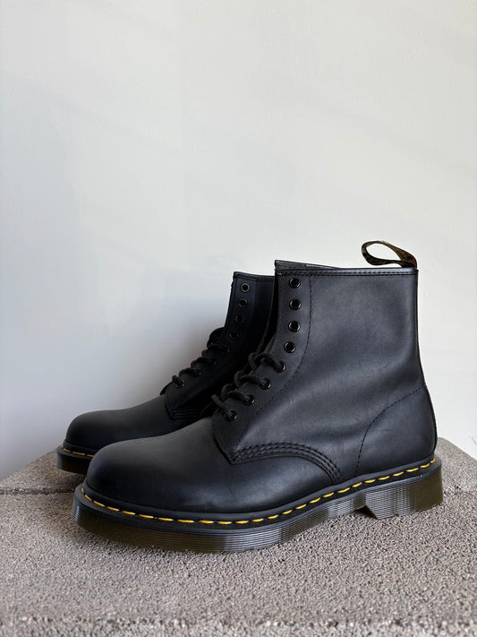 1460 Black Greasy
