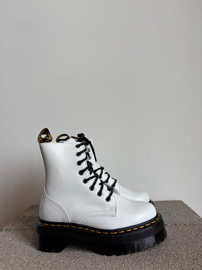 Jadon Polished Smooth